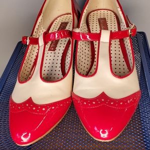 Bait heels